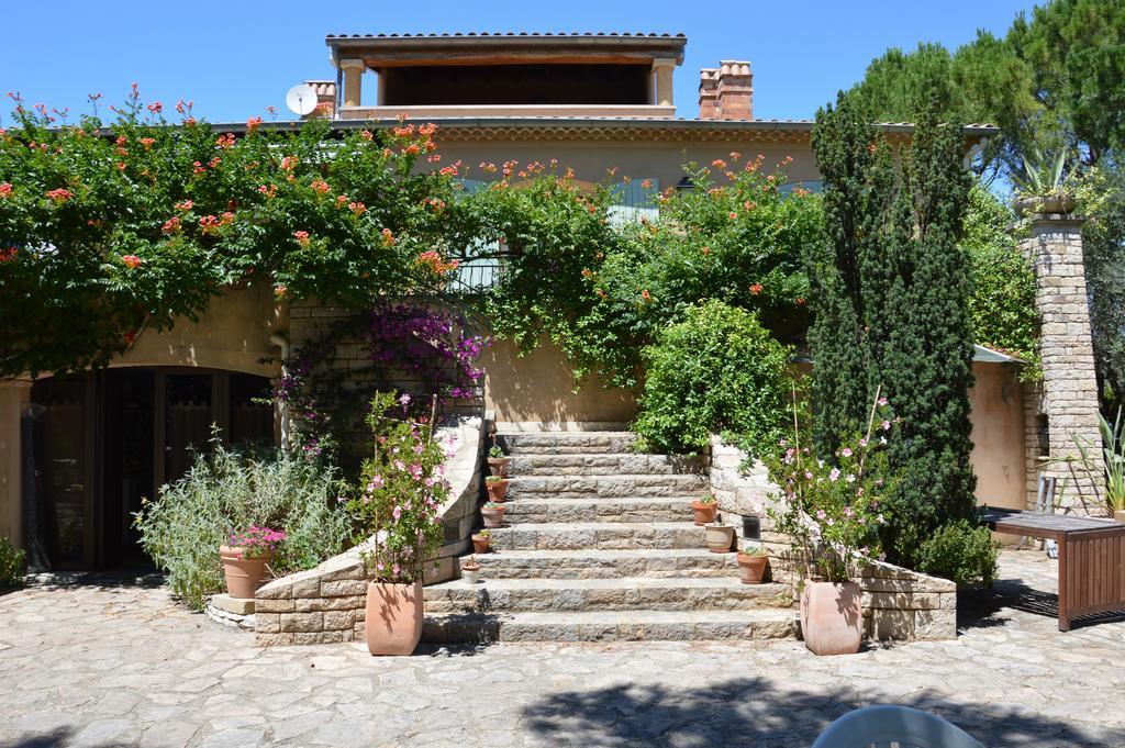 Villa Thebaide Chambres D'Hotes Laudun Exterior foto